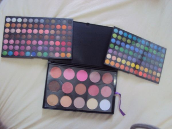 Paleta 183 cores com blush